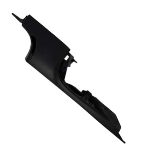 Накладка задней стойки нижняя правая Tesla Model 3 (M3)  1086285-88-J 108628588J 1086285 